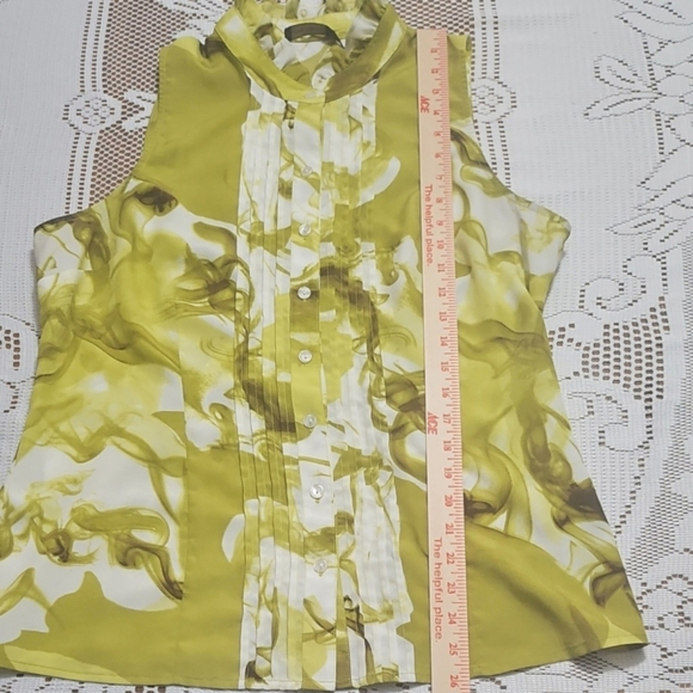 The Limited Green Sleeveless Pleated Blouse with Mandarin Collar